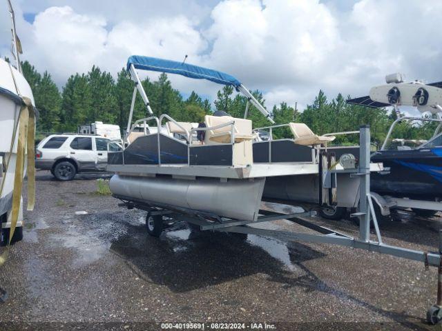  Salvage Pontoon Pontoon