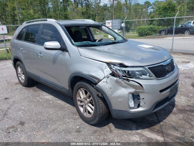  Salvage Kia Sorento