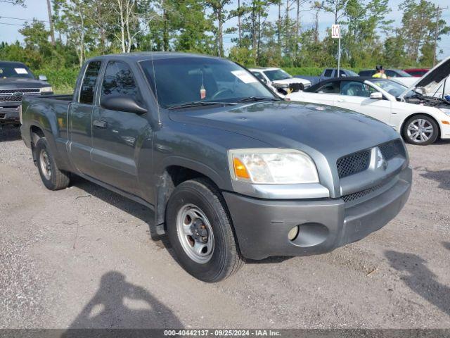  Salvage Mitsubishi Raider