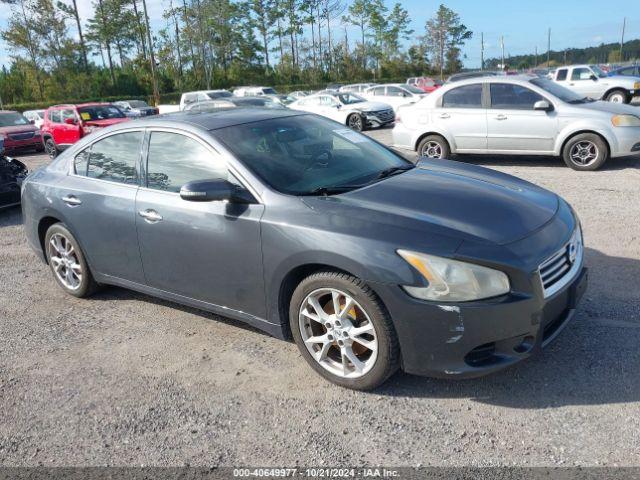  Salvage Nissan Maxima