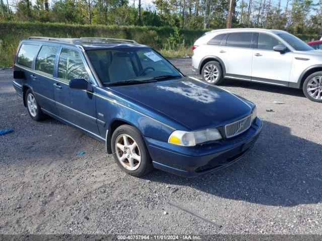  Salvage Volvo V70