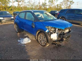  Salvage Nissan Kicks