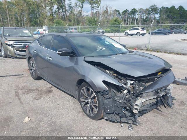  Salvage Nissan Maxima