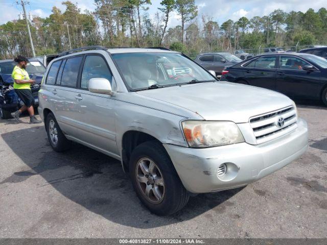  Salvage Toyota Highlander