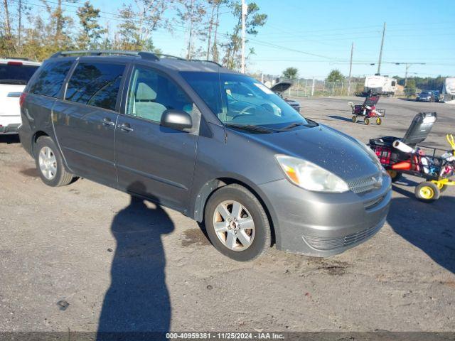  Salvage Toyota Sienna