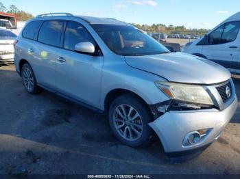  Salvage Nissan Pathfinder