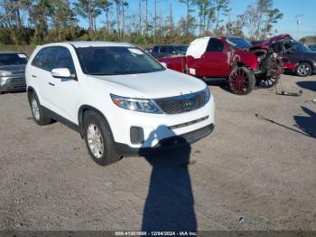  Salvage Kia Sorento