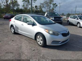  Salvage Kia Forte