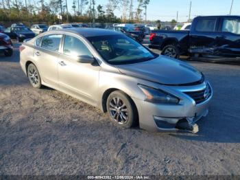  Salvage Nissan Altima