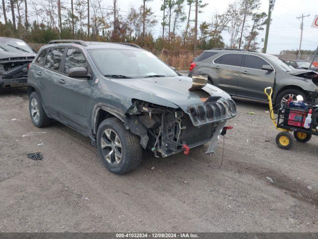  Salvage Jeep Cherokee