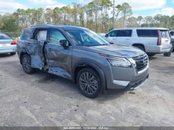  Salvage Nissan Pathfinder