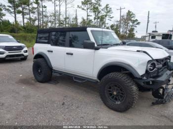  Salvage Ford Bronco