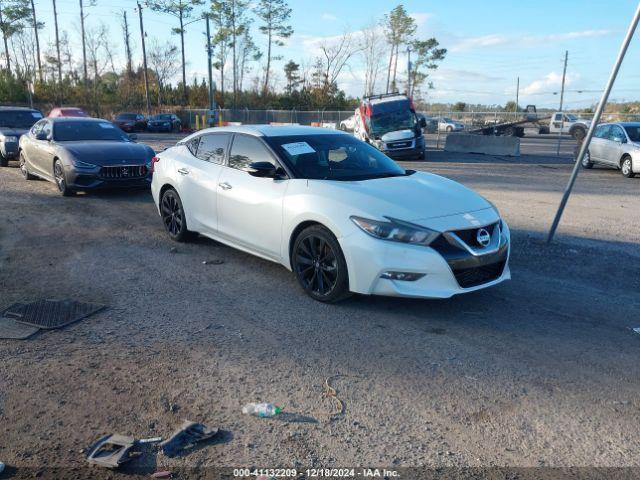  Salvage Nissan Maxima