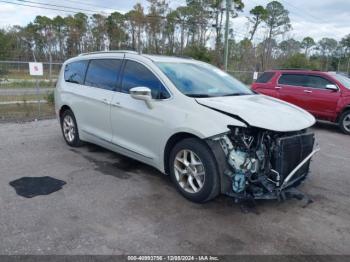  Salvage Chrysler Pacifica