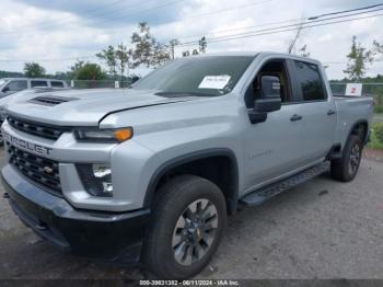  Salvage Chevrolet Silverado 2500