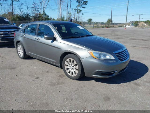  Salvage Chrysler 200