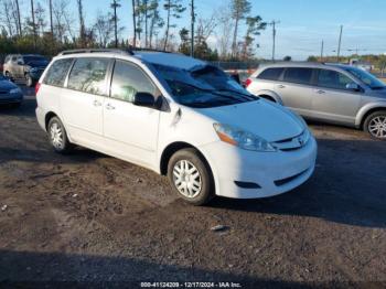  Salvage Toyota Sienna