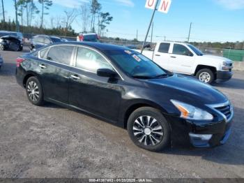  Salvage Nissan Altima