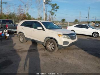  Salvage Kia Sorento