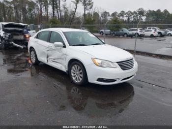  Salvage Chrysler 200