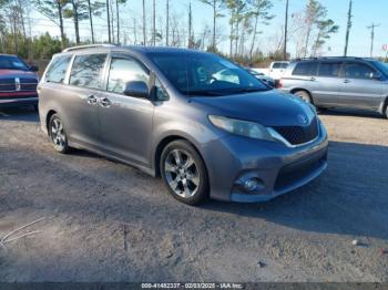  Salvage Toyota Sienna