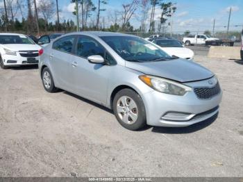  Salvage Kia Forte