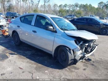  Salvage Nissan Versa