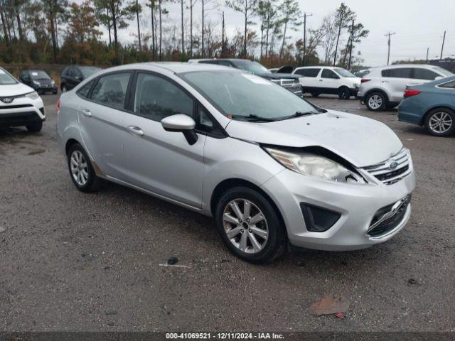  Salvage Ford Fiesta