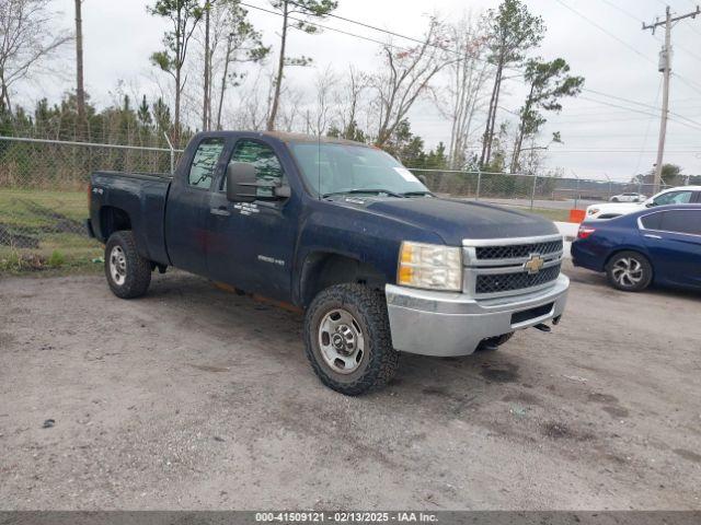  Salvage Chevrolet Silverado 2500