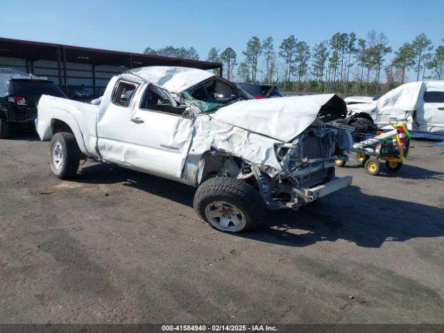  Salvage Toyota Tacoma