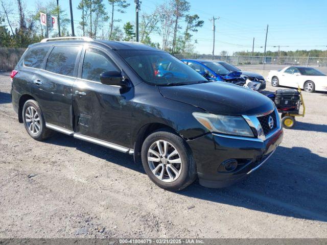  Salvage Nissan Pathfinder