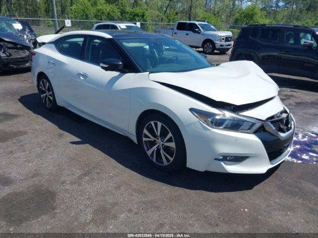  Salvage Nissan Maxima