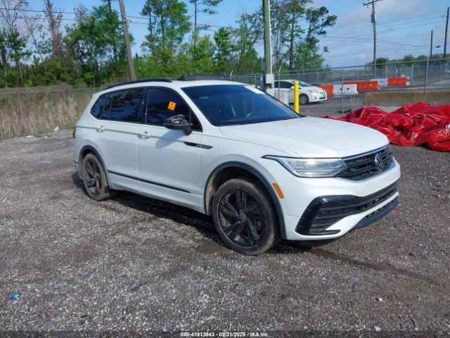  Salvage Volkswagen Tiguan