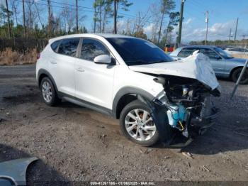  Salvage Hyundai TUCSON