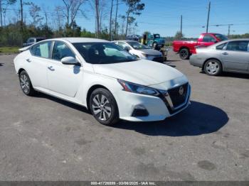  Salvage Nissan Altima