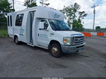  Salvage Ford E-350