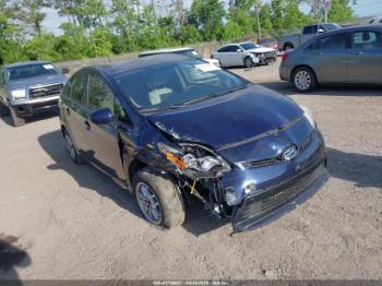  Salvage Toyota Prius