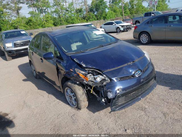  Salvage Toyota Prius