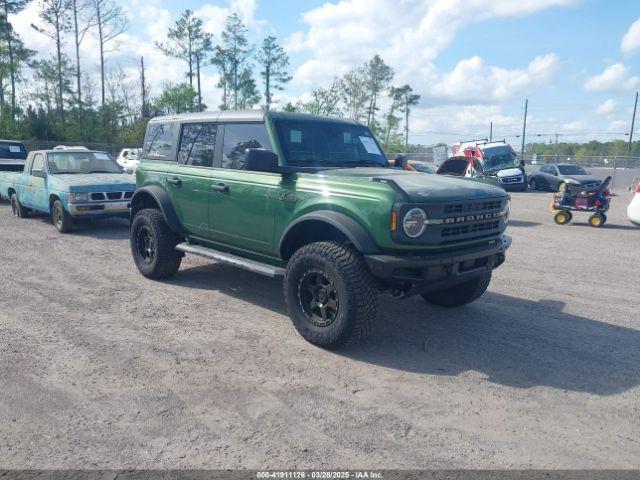  Salvage Ford Bronco