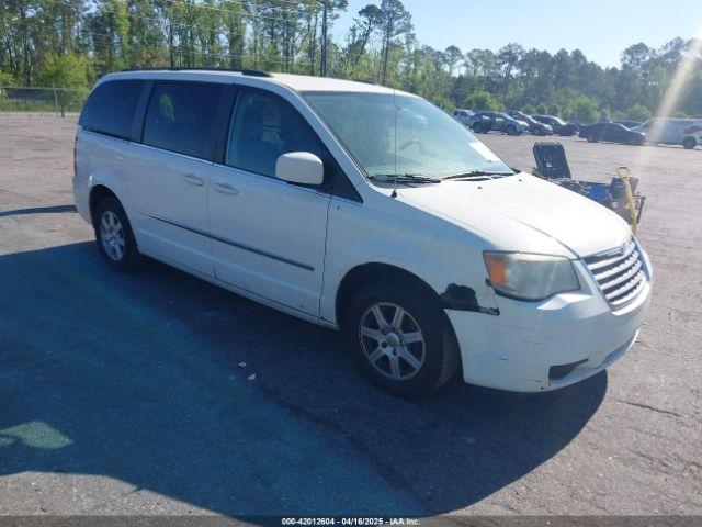  Salvage Chrysler Town & Country