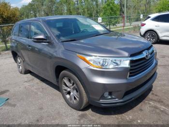  Salvage Toyota Highlander