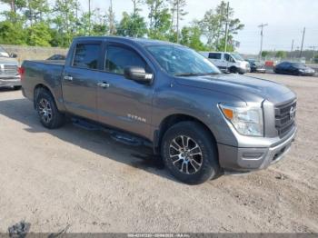  Salvage Nissan Titan