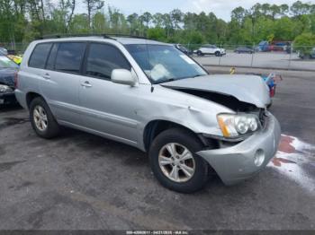  Salvage Toyota Highlander