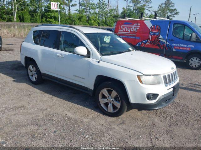  Salvage Jeep Compass