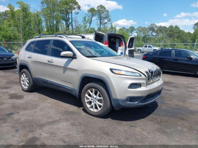  Salvage Jeep Cherokee