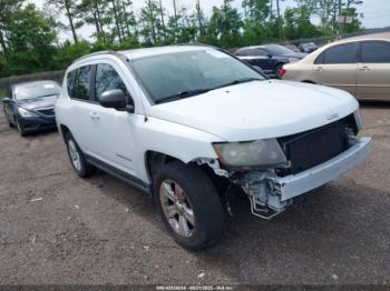  Salvage Jeep Compass