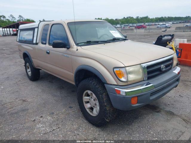  Salvage Toyota Tacoma