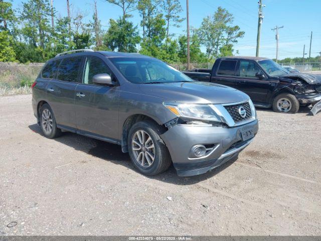  Salvage Nissan Pathfinder