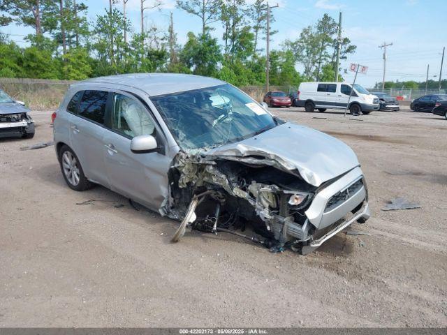  Salvage Mitsubishi Outlander