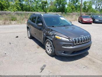  Salvage Jeep Cherokee